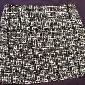 Elegant Black and White Tweed Mini Skirt